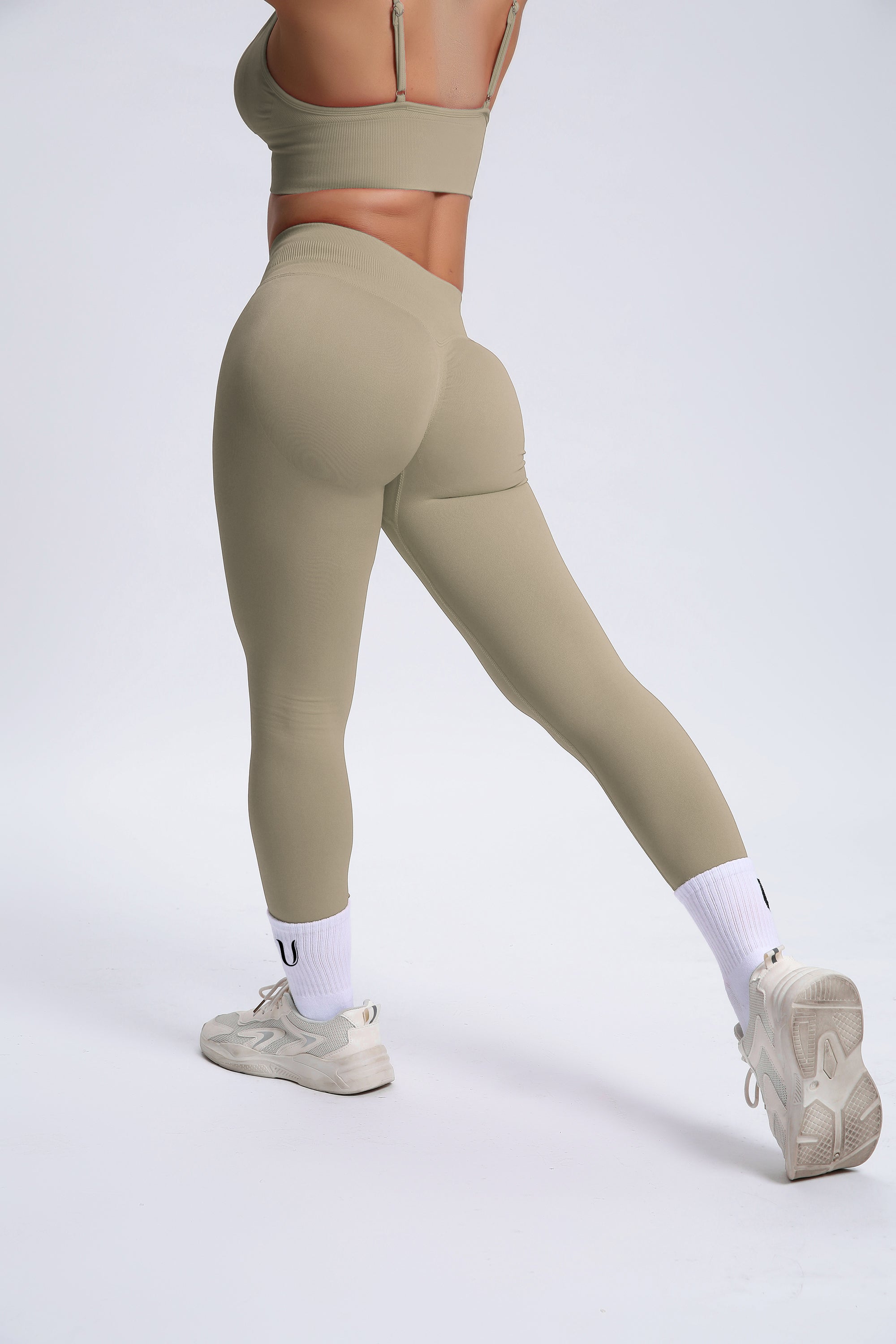 Joy | Legging Esculpidora con Scrunch – Beige