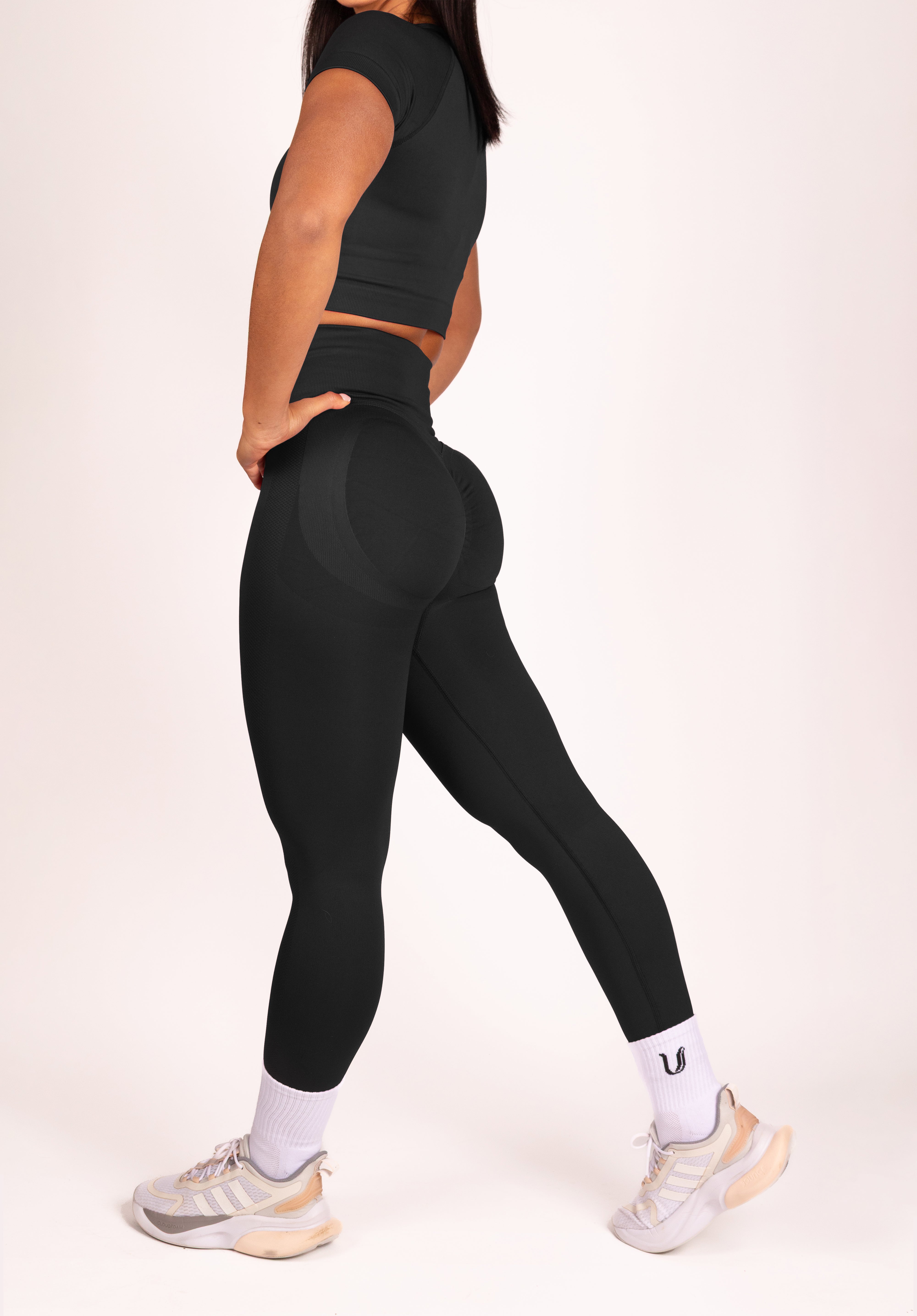 Leonie Premium Scrunch Legging Zwart - Dames sportkleding afbeelding 6