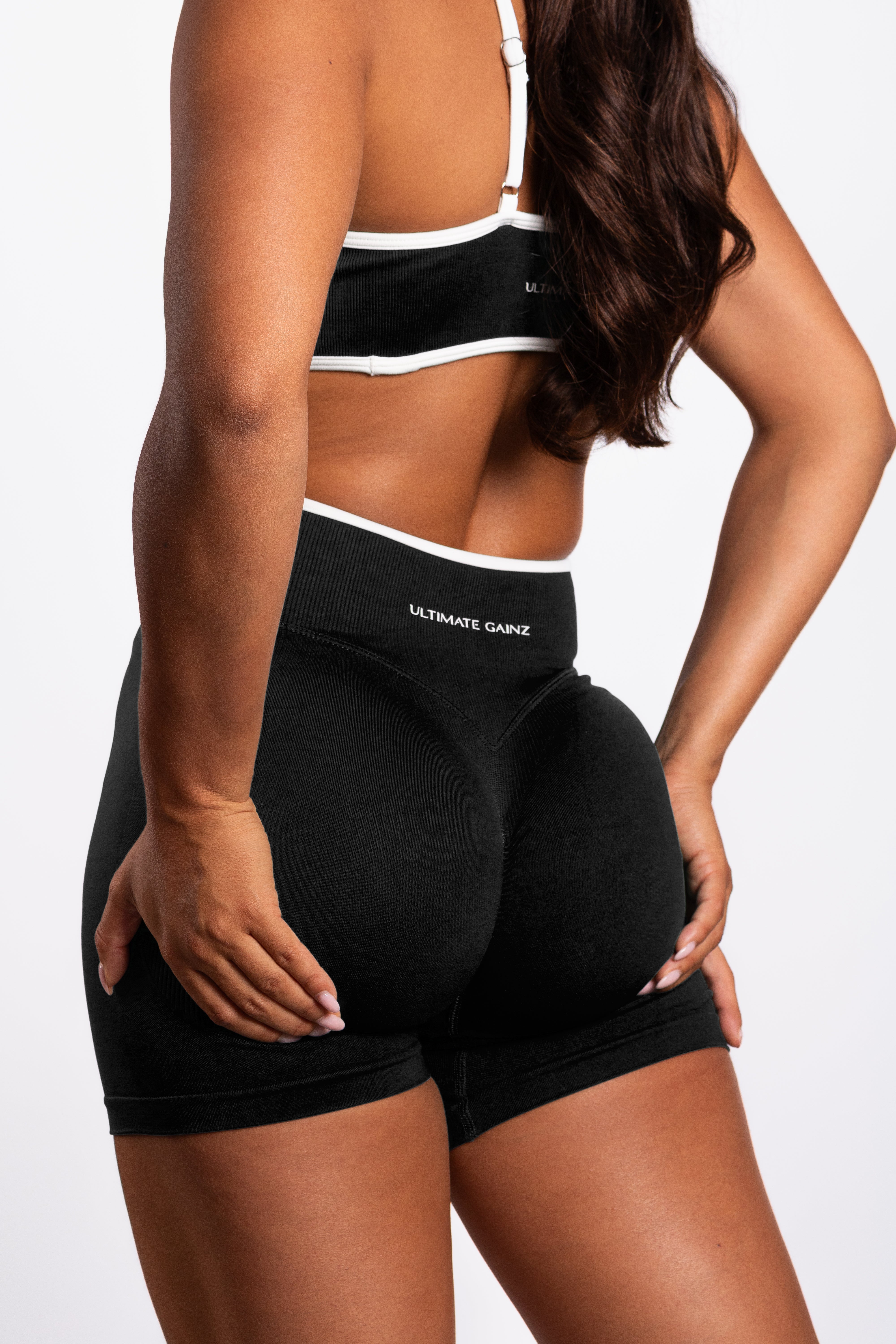 Ivy | Seamless Short – Negro