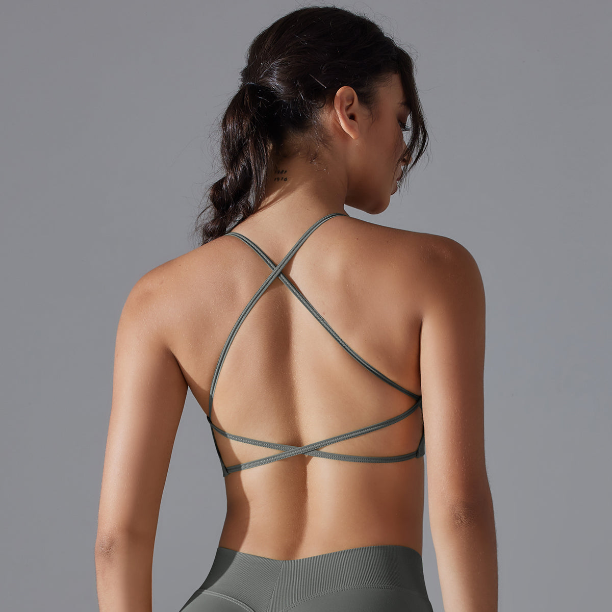 Mila V2 | Strap Sport Bra - Grey