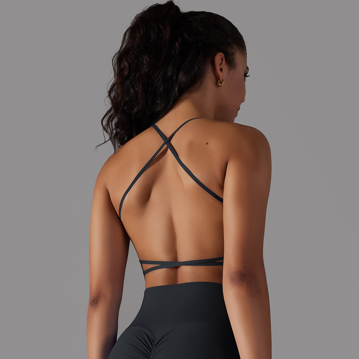 Mila | Strap Sport Bra Zwart - Ultimate Gainz