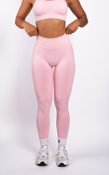Beau Premium High Performance Scrunch Legging Roze - Dames workout kleding achterkant