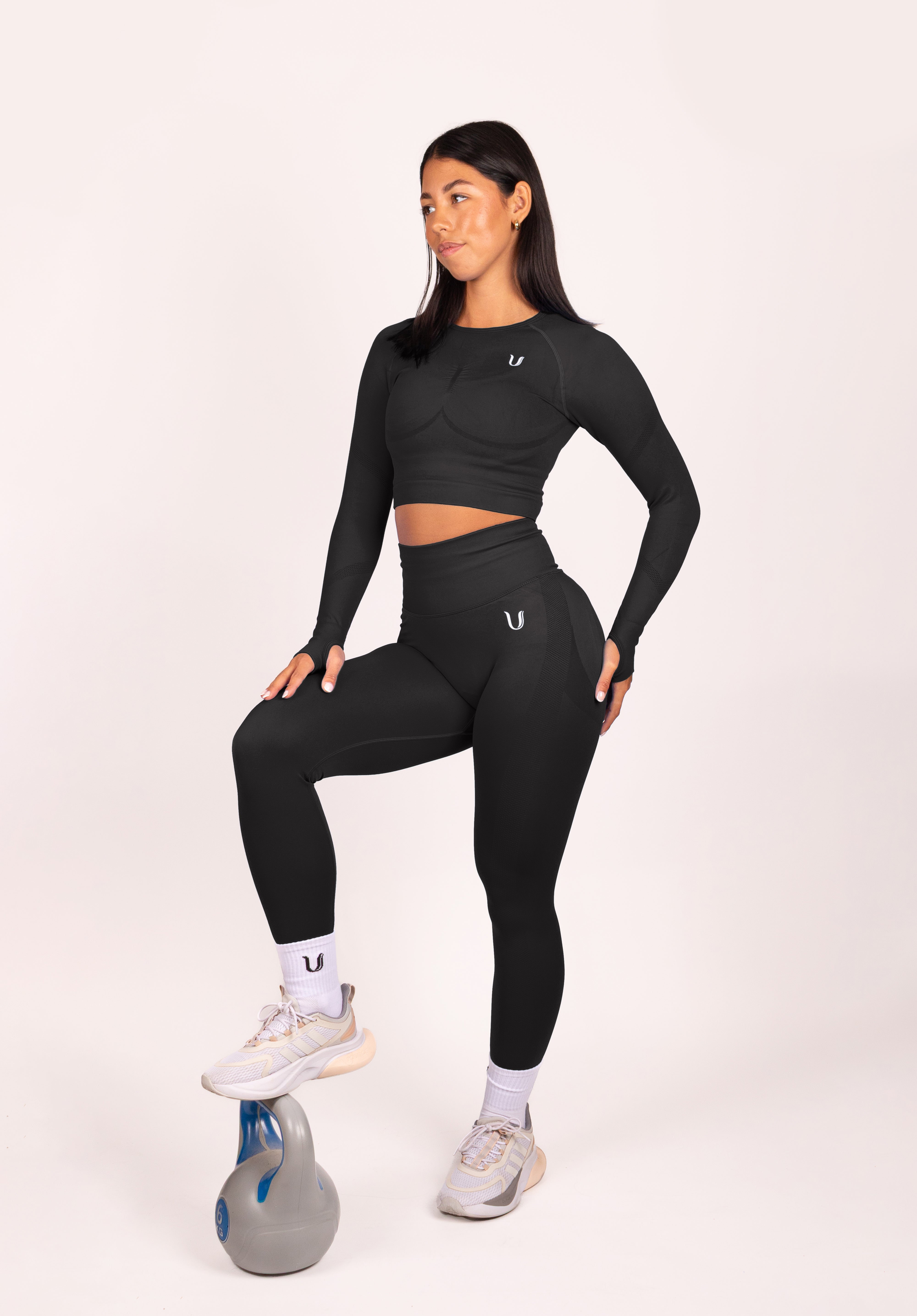 Leonie Set Lang Zwart - Dames activewear detail